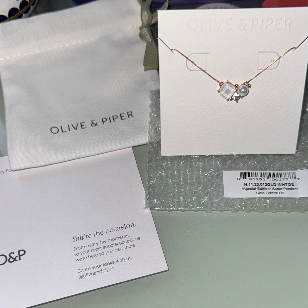 Olive & Piper Gold and White Pendant Necklace